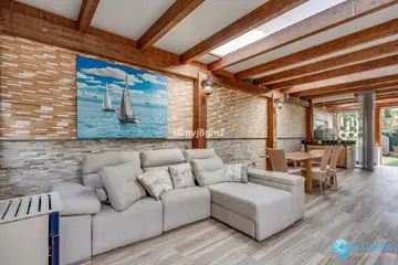 4 bedroom House for Sale in Artola-28413