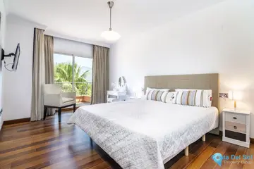 4 bedroom Apartment for Sale in Nueva Andalucía-28480