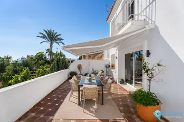 3 bedroom House for Sale in The Golden Mile-28498