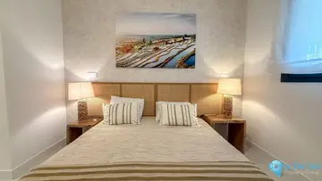3 bedroom Apartment for Sale in Selwo-15449