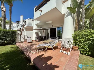 3 bedroom House for Sale in Costalita-28575