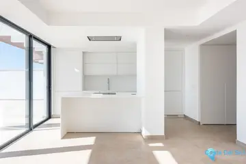 4 bedroom Apartment for Sale in Estepona-28647