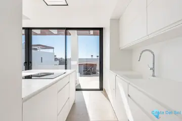 4 bedroom Apartment for Sale in Estepona-28648
