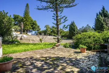 1356m2 Plot for Sale in Nueva Andalucía-28661