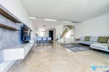 4 bedroom House for Sale in Río Real-28705