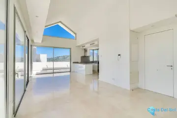 4 bedroom Apartment for Sale in Benahavís-28859