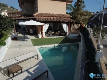 5 bedroom House for Sale in Málaga-28941