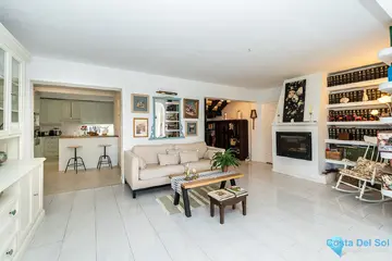 6 bedroom House for Sale in Río Real-28988
