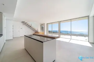 4 bedroom Apartment for Sale in Benalmadena Pueblo-29026