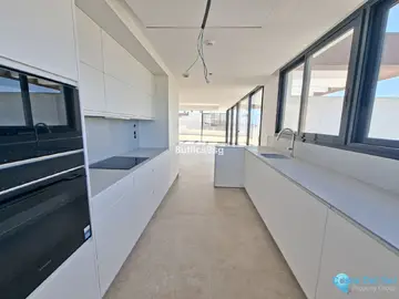 3 bedroom Apartment for Sale in Estepona-29136