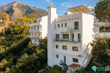 4 bedroom House for Sale in Istán