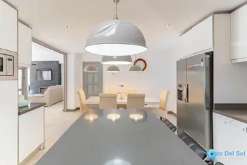 5 bedroom House for Sale in Estepona-29300