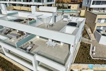 3 bedroom Apartment for Sale in Estepona-29318