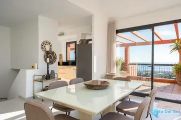 4 bedroom Apartment for Sale in Calahonda-29373