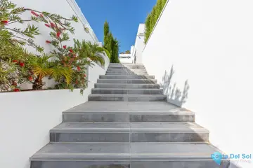 4 bedroom House for Sale in La Duquesa-29488