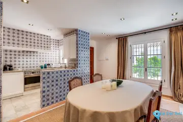 2 bedroom Apartment for Sale in La Zagaleta-29503