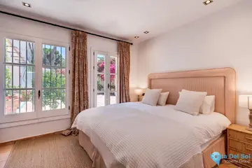 2 bedroom Apartment for Sale in La Zagaleta-29506