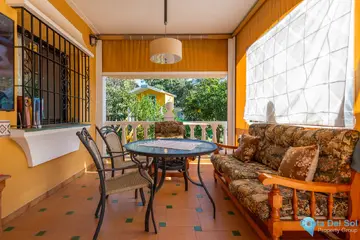 4 bedroom House for Sale in Las Chapas-29627