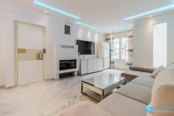 3 bedroom House for Sale in Estepona