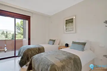 3 bedroom Apartment for Sale in Bahía de Marbella-29850