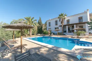 7 bedroom House for Sale in Alora-29840