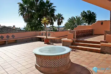 4 bedroom Apartment for Sale in New Golden Mile-29874