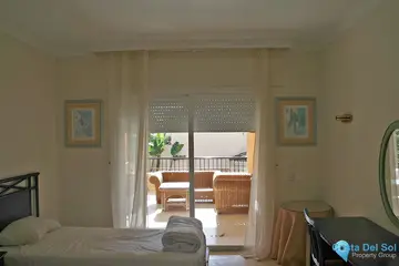4 bedroom Apartment for Sale in New Golden Mile-29863