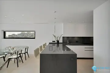 2 bedroom Apartment for Sale in Marbella-30028