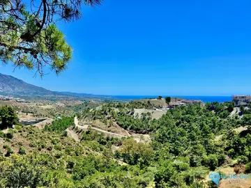 2657m2 Plot for Sale in El Madroñal-30213