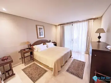 2 bedroom Apartment for Sale in The Golden Mile-30336