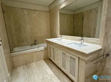 2 bedroom Apartment for Sale in Estepona-30668