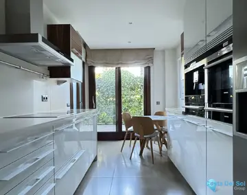 2 bedroom Apartment for Sale in Estepona-30670
