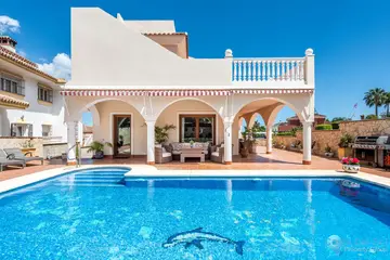 4 bedroom House for Sale in Sierrezuela-30676
