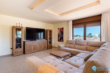 4 bedroom House for Sale in Sierrezuela-30678