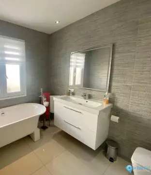 4 bedroom House for Sale in Nueva Andalucía-30756