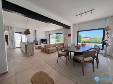 3 bedroom House for Sale in New Golden Mile-30764