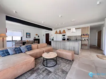3 bedroom House for Sale in New Golden Mile-30767
