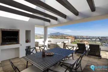 3 bedroom Apartment for Sale in New Golden Mile-30910