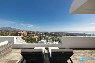 3 bedroom Apartment for Sale in New Golden Mile-30912