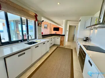 3 bedroom Apartment for Sale in New Golden Mile-30915
