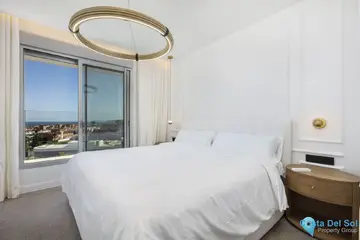 4 bedroom House for Sale in Estepona-31007