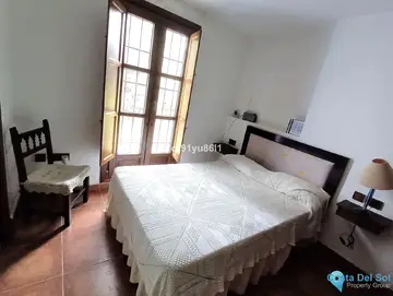 5 bedroom House for Sale in Casares-31123
