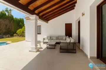 4 bedroom House for Sale in El Paraiso-31170