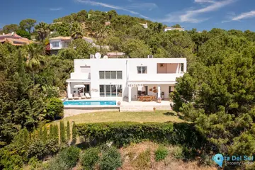 5 bedroom House for Sale in Estepona-31285