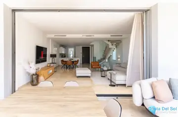 4 bedroom House for Sale in Río Real-31323