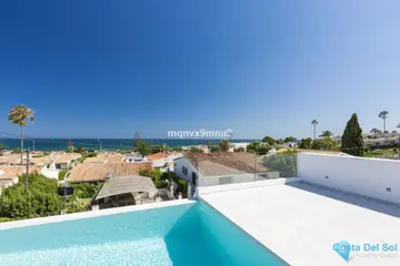 3 bedroom House for Sale in El Chaparral-31459