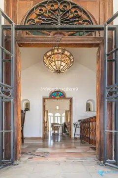 6 bedroom House for Sale in Estepona-31505