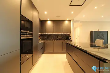 3 bedroom Apartment for Sale in Sierra Blanca-31868