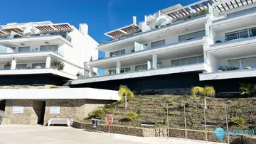 2 bedroom Apartment for Sale in New Golden Mile-82843