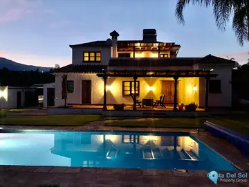4 bedroom House for Sale in Estepona-32005